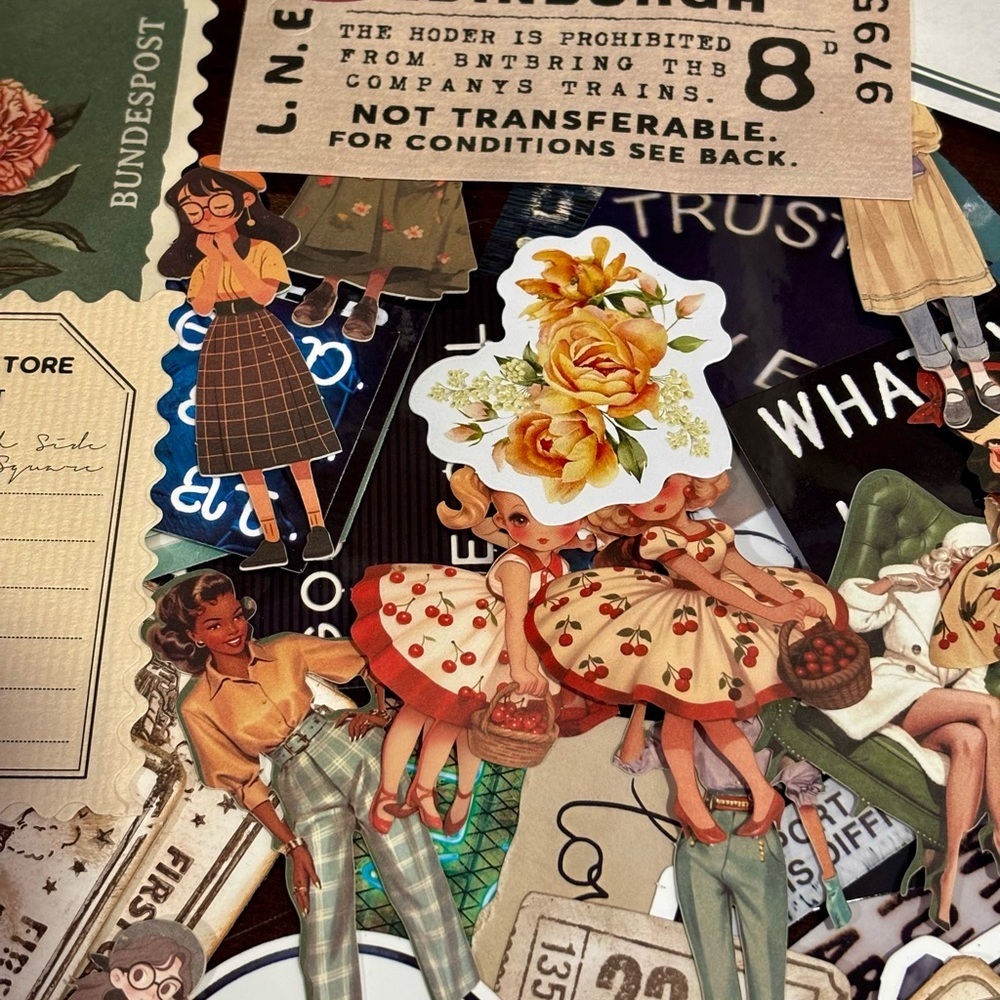 Ephemera Bundle: 20 Pieces for Mixed Media Art Junk Journal Scrapbooking - Picture 13 of 16